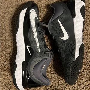 Mens nike alpha huarache elite 4 Turf (DJ6523 011) no box size 7.5